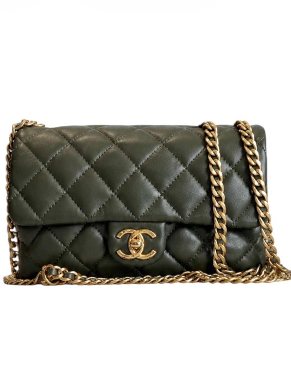 Chanel Quilted Lambskin Flap Bag Gold Hardware CC Chain Shoulder Crossbody